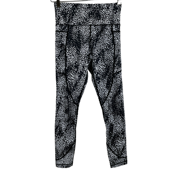 ZYIA Pants & Jumpsuits Zyia Pocket Light N Tight 2 Black White